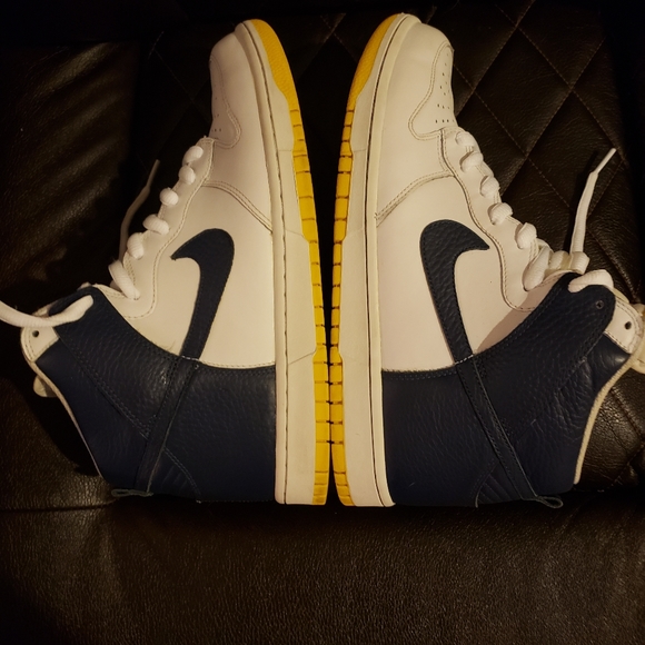 Nike Dunk High Maize.In excellent condition.Sz 10.5. - Picture 1 of 7